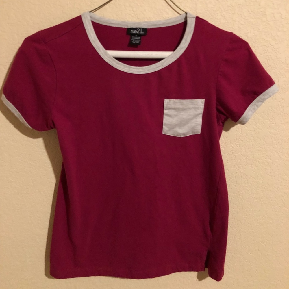 Fitted tee